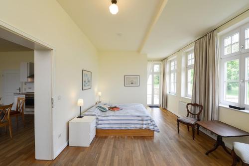 Ferienwohnung 3 mit gr Terrasse und Wasserblick in Neuenkirchen (Vorpommern-Rugen)