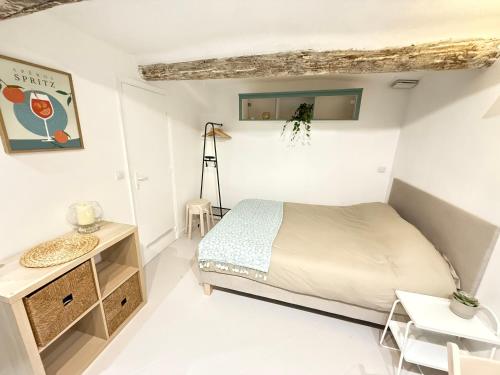 NEW - Studio Vieil Antibes - Les Remparts, Antibes (fotografie 8)