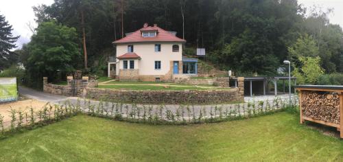 Prima Klima Villa - Ferienwohnung Steinbrecher in Stadt Wehlen