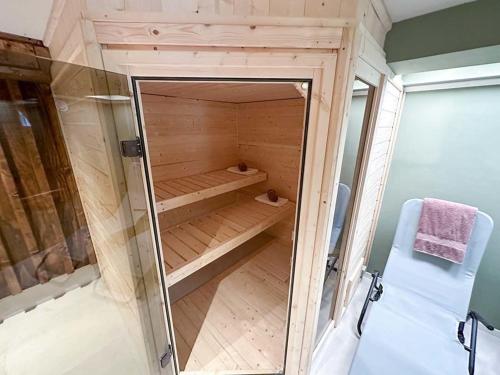 Dat Gröön-Huus - SÜÜD (Dat Groon-Huus - SUUD) in 格羅斯維滕塞