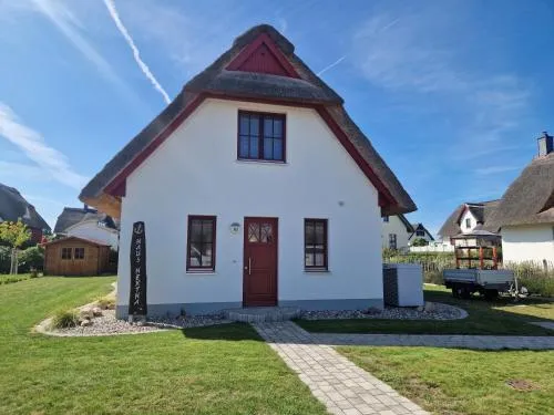 Strandnah Haus "Hertha"mit Infrarotsauna in Zierow, Deutschland