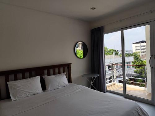 Superior Double Room image 10