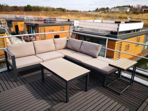 Hausboot Schatzinsel in Klitten, Deutschland