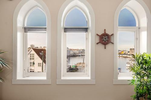 DINBNB Apartments I The Bryggen Experience I Enjoy Life with Friends & Family DINBNB Apartments I The Bryggen Experience I Enjoy Life with Friends & Family