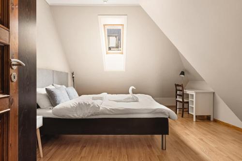 DINBNB Apartments I The Bryggen Experience I Enjoy Life with Friends & Family DINBNB Apartments I The Bryggen Experience I Enjoy Life with Friends & Family