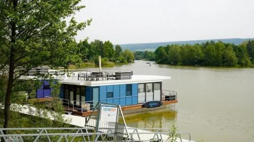 Hausboot Möwenschiss - LP3 in Höxter, Deutschland