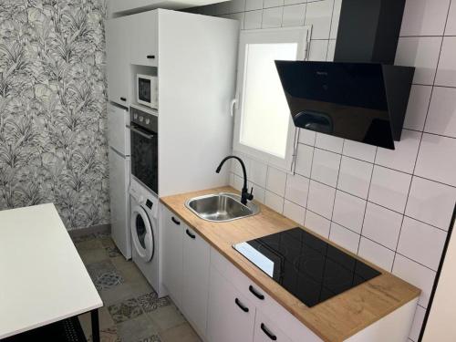 Two-Bedroom Apartment with Terrace image 4