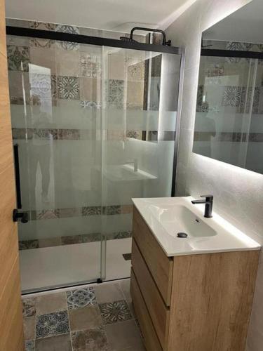 Two-Bedroom Apartment with Balcony image 3