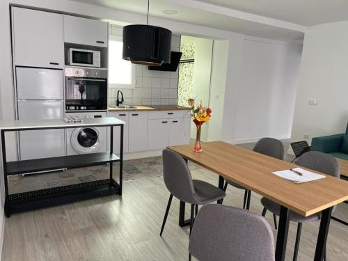 Two-Bedroom Apartment with Balcony image 2