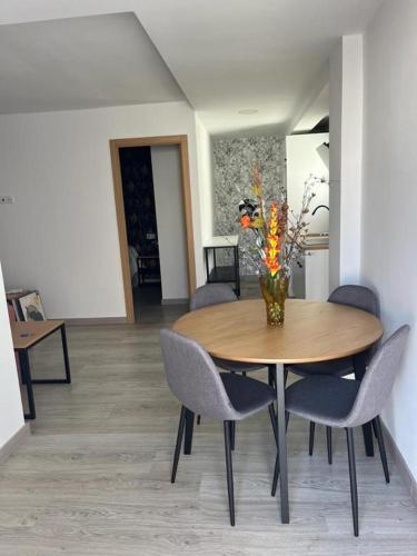 Two-Bedroom Apartment with Terrace image 1
