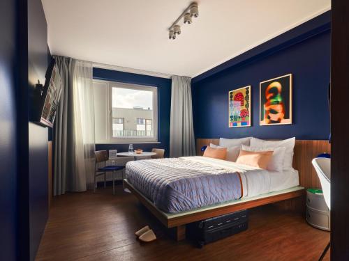 Medium Room room in Numa Berlin Torstrasse