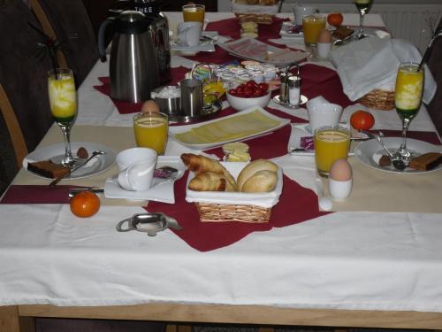 อาหารและเครื่องดื่ม, Rene's B&B in เกอร์เกรด