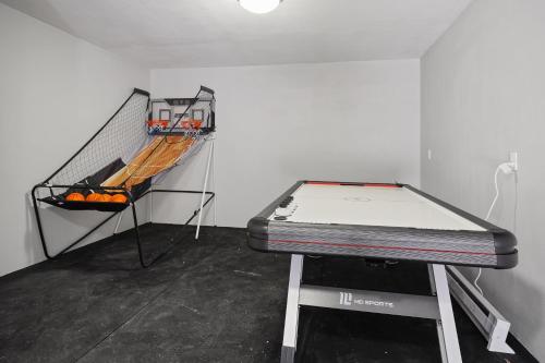 Basecamp - image 9