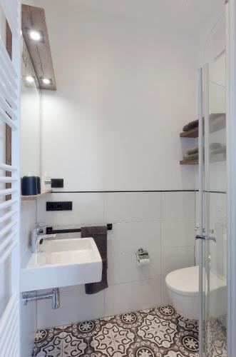 Apartment image 7