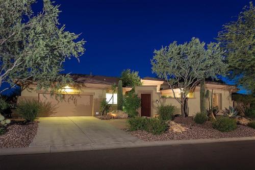 Caledonia Dreamin in แอนเทม