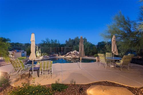 Caledonia Dreamin in แอนเทม