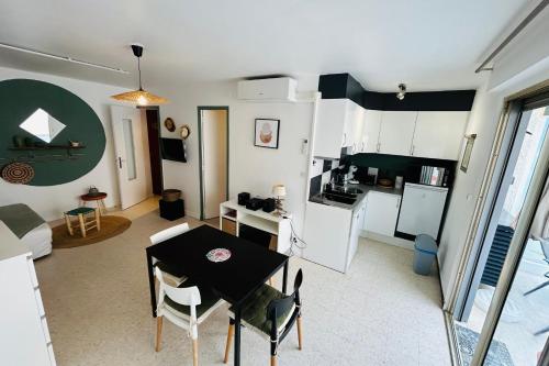 T2 in La Favière - 5 minutes from the beach (T2 in La Faviere - 5 minutes from the beach) in 보르므 레 미모사
