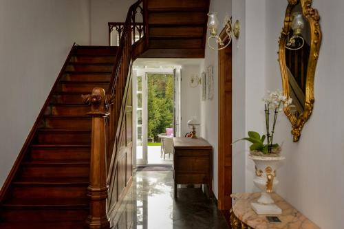 Insel-Apartment im Herrenhaus Rheinblick 3.6km von Unterbirten entfernt