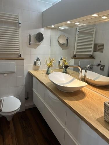 Apartment image 10