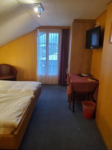 2 twin beds