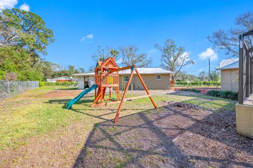 設施, The Perfect Family Retreat w Pool and Games in 佛羅里達州奧爾德史密爾(FL)