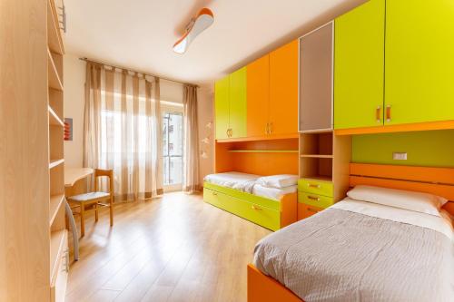 Furio Family Flat, A Few Steps from Metro A Stop, Рим (фото 3)