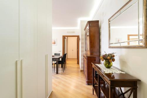 Furio Family Flat, A Few Steps from Metro A Stop, Рим (фото 7)