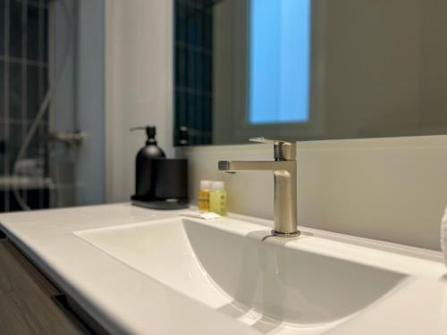 Superior Apartment image 1