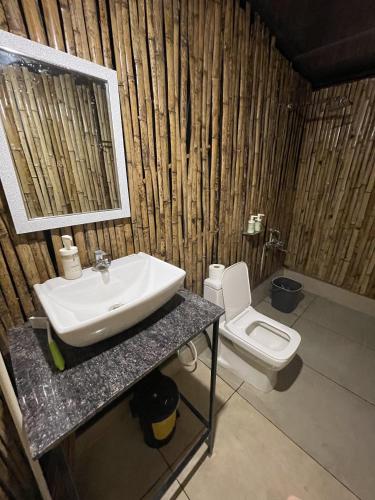 Vannas istaba, Mango Trails - Farm Stay, Camping & Day Outing near Bangalore in Anekal