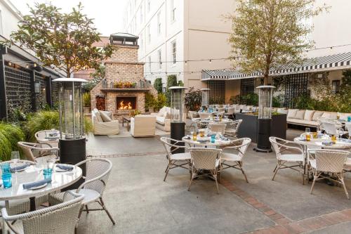 651681687 Hotel Emeline