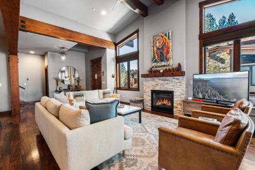 Luxury Schaffer's Mill Townhome Close to Northstar