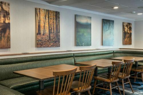 Fairfield Inn & Suites by Marriott Anchorage Midtown - image 12