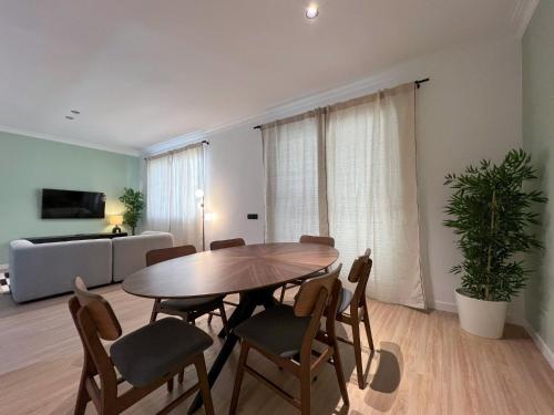Three-Bedroom Apartment image 1