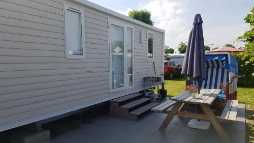 Campingland Ostsee - Mobilheim 77Steinküste in Schashagen, Deutschland