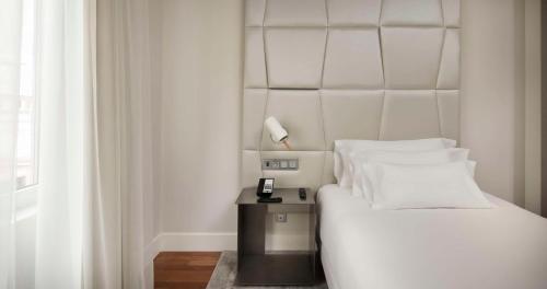 Superior Single Room room in Nh Collection Madrid Colon