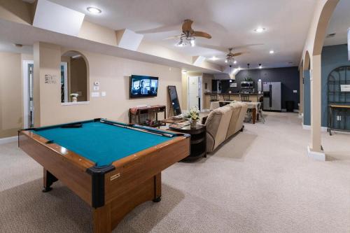 Spacious Basement in RDU RTP CARY area by JENDI, Cary (foto 3)
