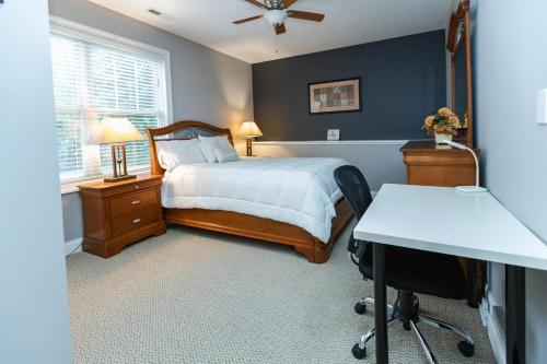 Spacious Basement in RDU RTP CARY area by JENDI, Cary (foto 6)