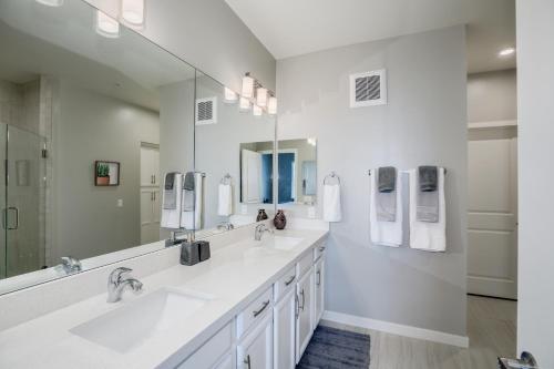 Queen Creek U341 Chandler