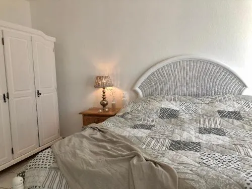 Krischan - ruhige FeWo mit Garten, nur 5 km zum Strand in Bönstrup, Deutschland
