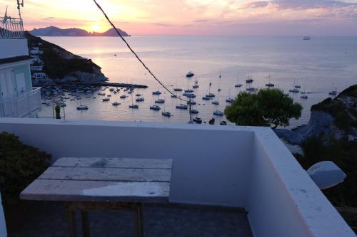 Detached house with wonderful sea view in ปอนซา อิสลันด์