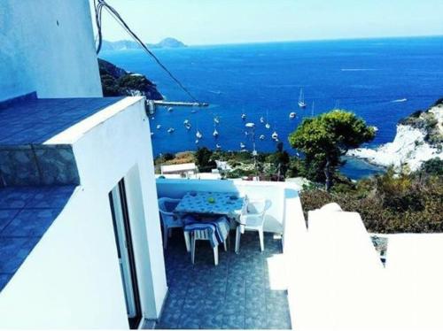 Detached house with wonderful sea view in ปอนซา อิสลันด์