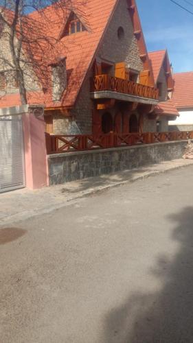 Dolce Vita Nid Douillet alias Havre de Paix O Coeur d Ifrane