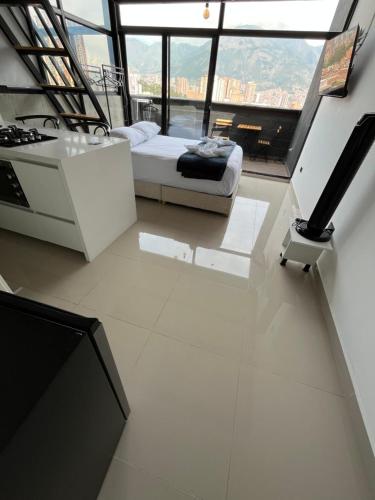 Suite ps8, Medellín