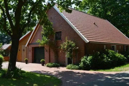 Ferienhaus beim Rosengarten in Holthaus, Deutschland