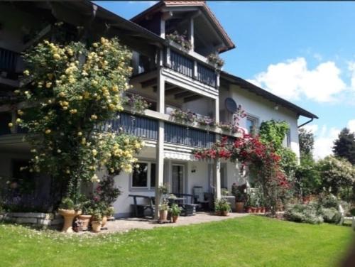 4 Sterne Ferienwohnung Rosengarten in Fürsteneck