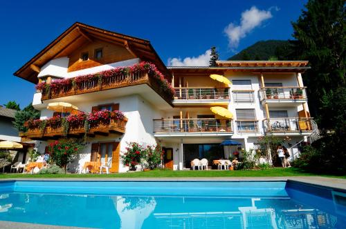 Haus Rosengarten, Ferienwohnung in Dorf Tirol