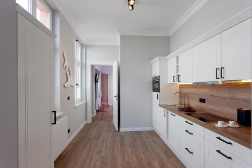 Apartment image 10