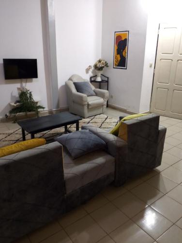 One-Bedroom Apartment image 10