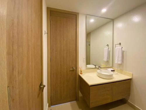 Ocean View, Airport Pickup, Morros ECO