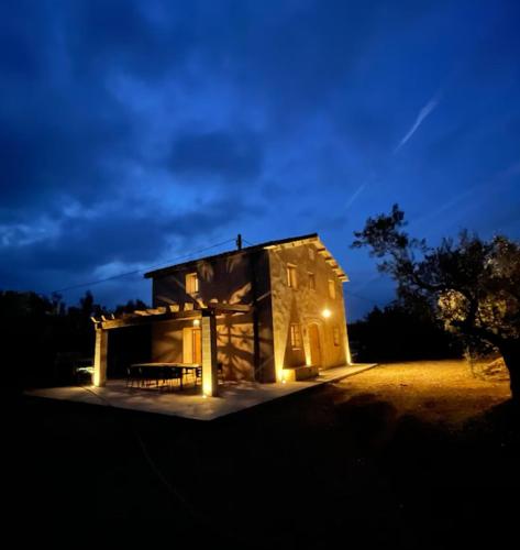 La Plana “alojamiento turístico vacacional” gîte à louer Regués